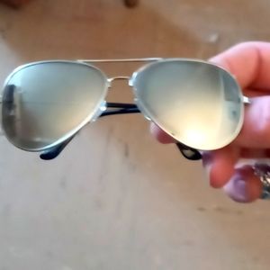Ladies mirrored sunglass